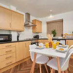 Rent 2 bedroom flat in Leeds