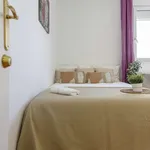 Rent a room of 70 m² in valencia