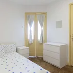 Quarto de 70 m² em porto