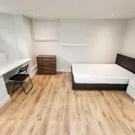 Rent 6 bedroom house in Leeds