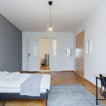 Rent 8 bedroom apartment in Berlin