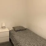 Rent a room in lisbon