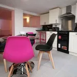 Rent 3 bedroom apartment of 89 m² in Cardiff