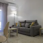 Rent 1 bedroom apartment of 538 m² in Alicante