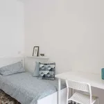 Rent a room in milan