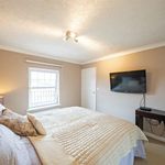 Rent 5 bedroom house in Stratford-on-Avon