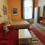 Rent 3 bedroom apartment of 20 m² in Budapest