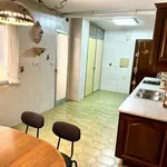 Rent a room of 280 m² in granada