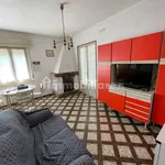 3-room flat good condition, mezzanine, Villaggio Pineta, Langhirano