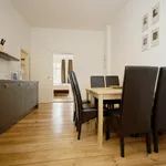 Miete 3 Schlafzimmer wohnung von 861 m² in Berlin