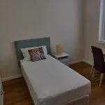 Rent 8 bedroom house in Porto