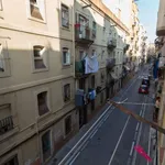 Rent 1 bedroom apartment of 33 m² in barcelona