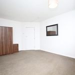 Rent 3 bedroom flat in West Midlands