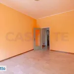 Rent 2 bedroom apartment of 77 m² in Milan