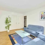 Miete 2 Schlafzimmer wohnung von 753 m² in Zurich