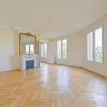 Rent 3 bedroom apartment of 102 m² in MONTROUGE