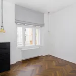 Pronajměte si 2 ložnic/e byt o rozloze 74 m² v Prague