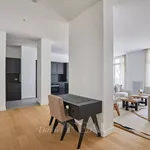 Appartement de 96 m² avec 3 chambre(s) en location à Paris