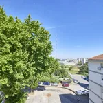 Rent a room in lisbon