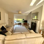 Rent 4 bedroom house in Cabinteely