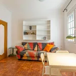 Rent 4 bedroom apartment in Valencia