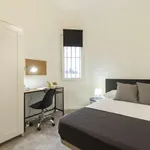 Rent a room of 83 m² in madrid