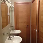 Rent a room of 130 m² in Madrid