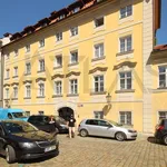 Pronajměte si 3 ložnic/e byt o rozloze 73 m² v Prague