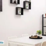 Affitto 4 camera appartamento di 85 m² in Bologna