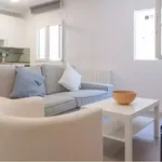 Rent 4 bedroom apartment in Madrid