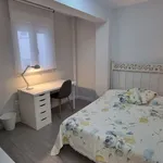 Rent 3 bedroom apartment of 85 m² in Oviedo