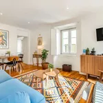 Rent 2 bedroom apartment of 700 m² in Lisbon