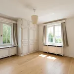 Maison de 2519 m² avec 6 chambre(s) en location à Waterloo