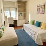 Rent 4 bedroom apartment in Lisbon