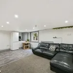 Rent 7 bedroom house in Preston