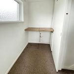 Rent 2 bedroom flat in Wales