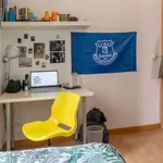 Rent a room of 130 m² in madrid