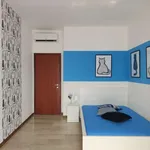 Rent a room in milan