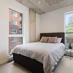 Appartement de 850 m² avec 2 chambre(s) en location à Montréal