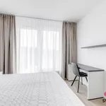 Pronajměte si 2 ložnic/e byt o rozloze 107 m² v Prague