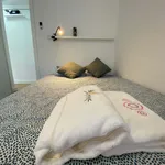 Rent a room of 110 m² in Madrid