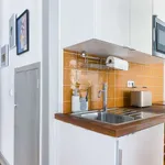 Rent 2 bedroom apartment of 70 m² in lisbon