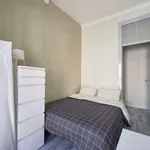 Rent a room in lisbon