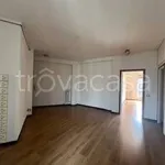 Rent 2 bedroom apartment of 68 m² in Milano