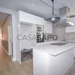 Rent 7 bedroom house of 195 m² in Amadora