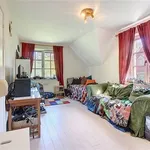 Huur 6 slaapkamer huis van 1850 m² in BRAINE-L'ALLEUD