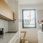 Pronajměte si 3 ložnic/e byt o rozloze 86 m² v Prague