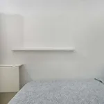 Rent a room in lisbon