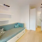 Rent 3 bedroom apartment in Ixelles