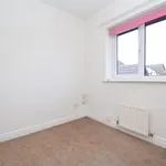 Rent 4 bedroom house in Wakefield